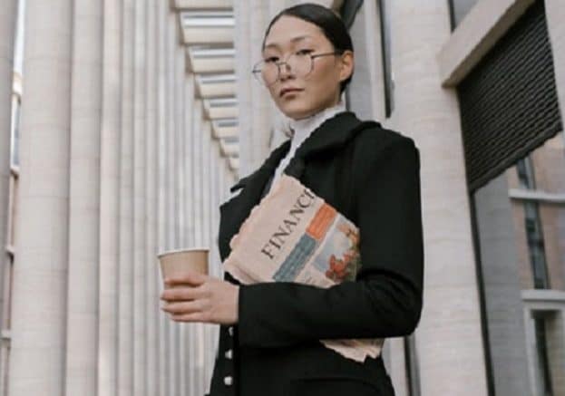 Business woman and FT